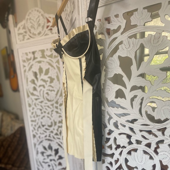 Sexy Maid Latex Dress - Picture 2 of 7